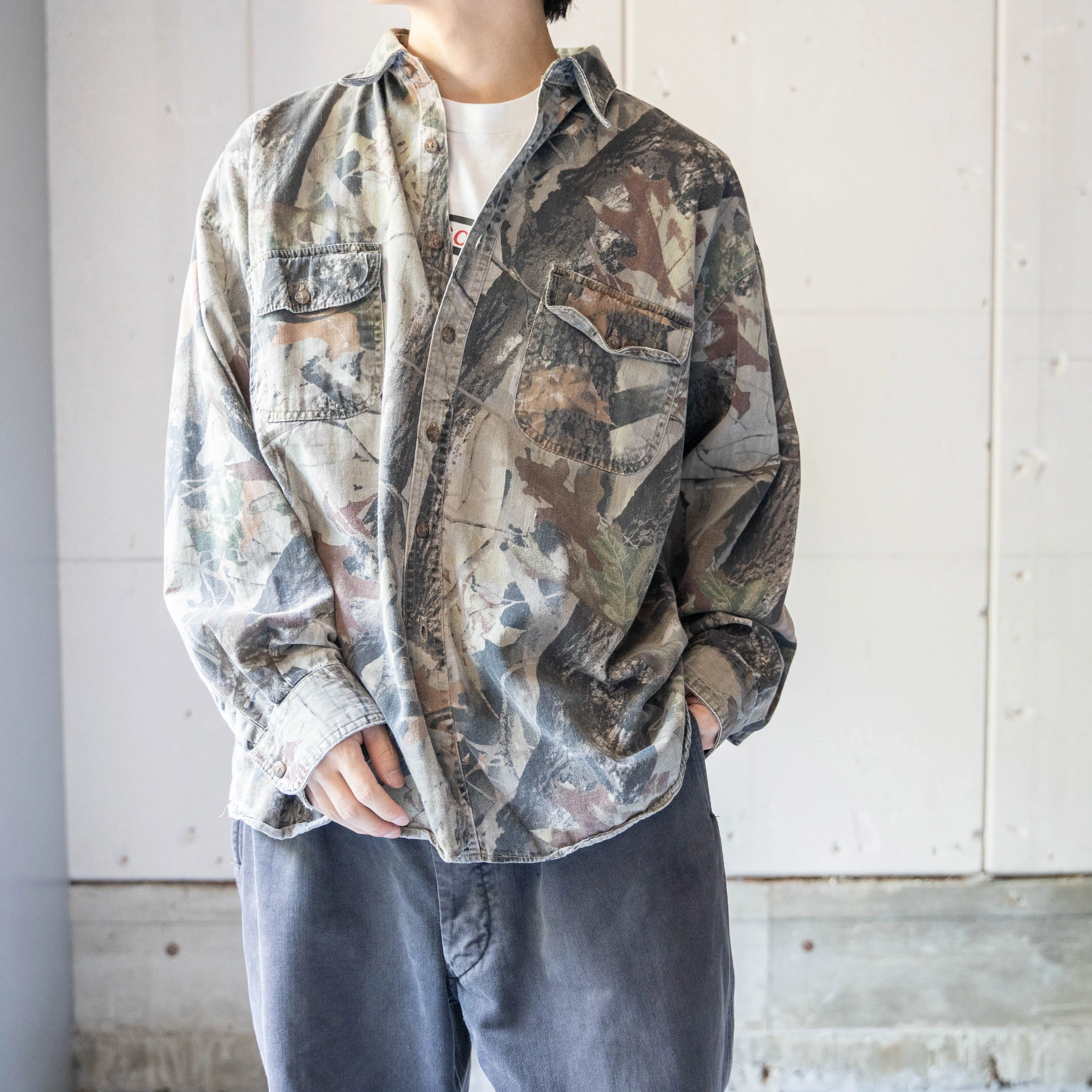 1990s 'CANYON GUIDE' real tree camouflage cotton shirt