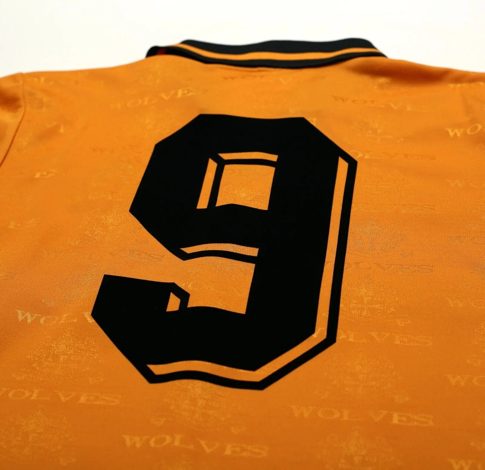 1995/96 BULL #9 Wolverhampton Wanderers Vintage Nutmeg Home Football Shirt (S)