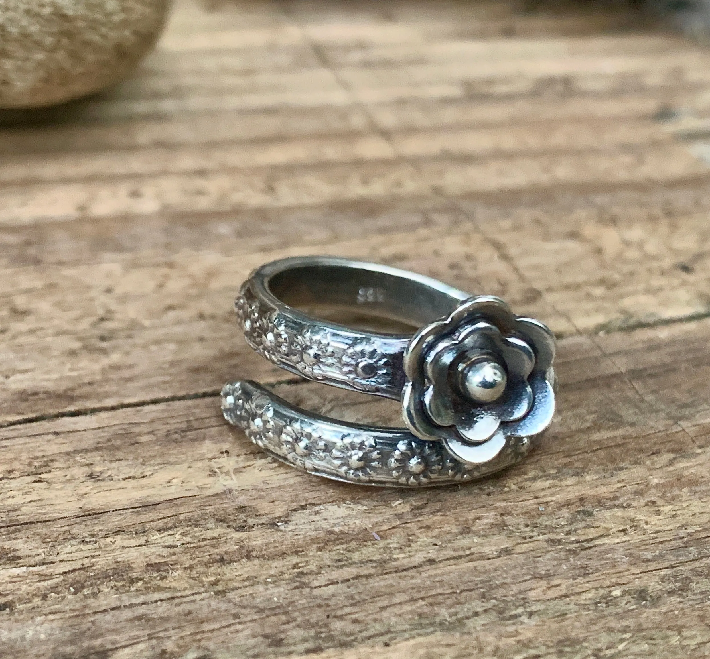 Adjustable sterling silver Daisy ring. Made to order