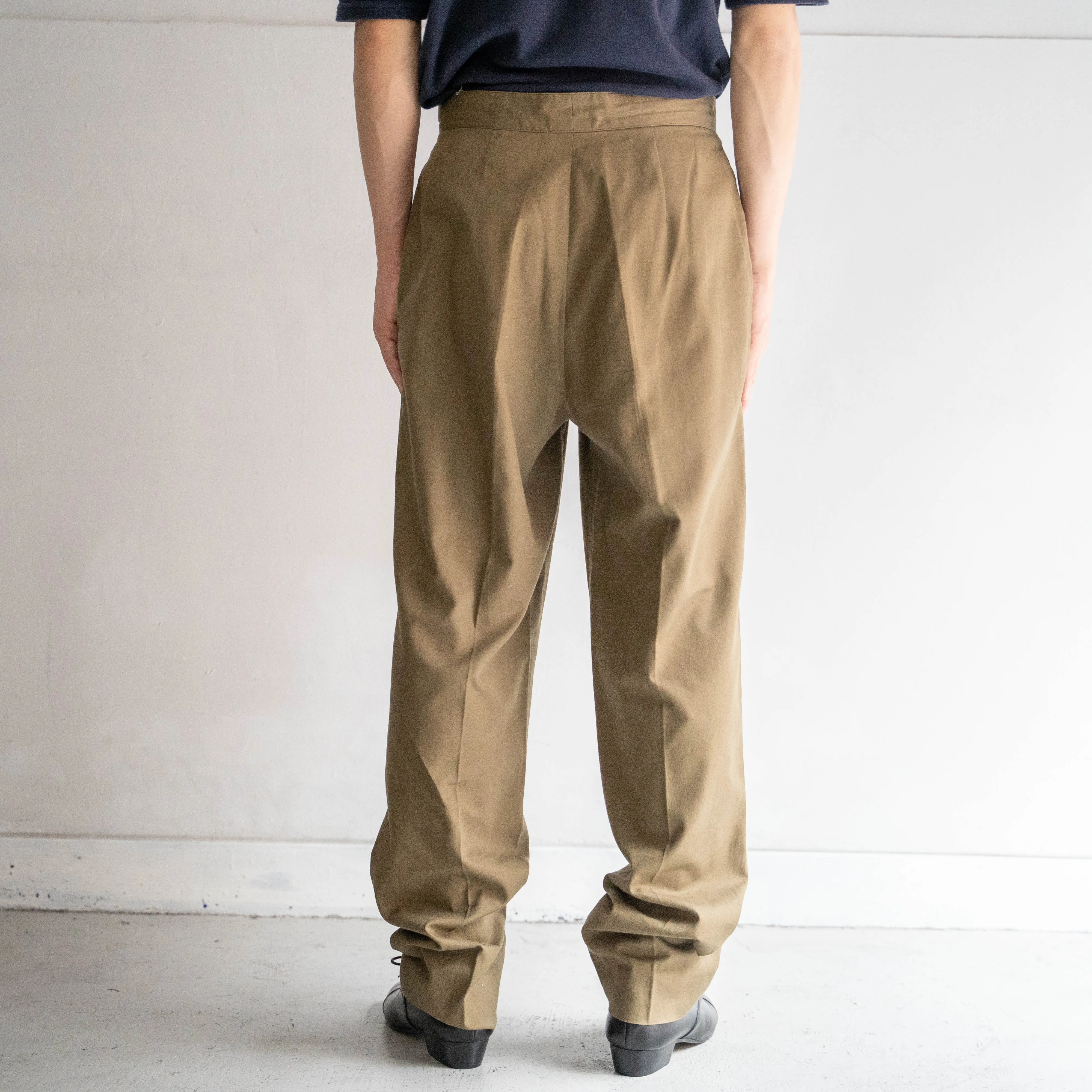 around 1980s Italy dark beige cotton chino slacks