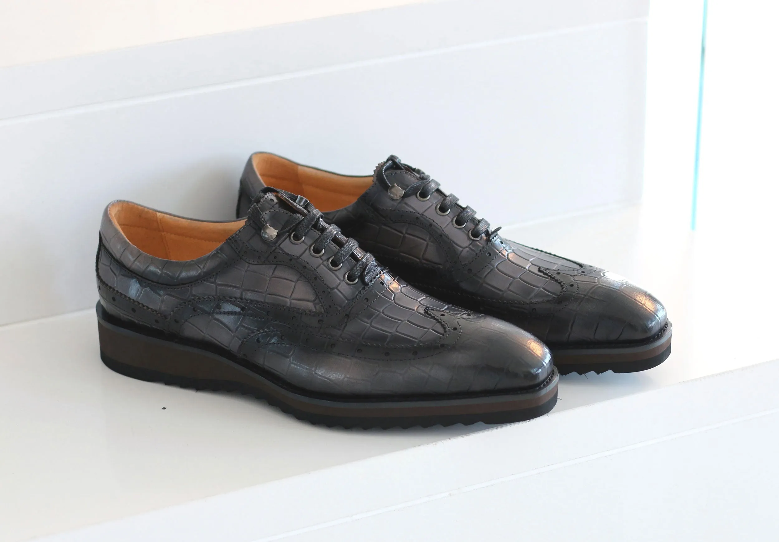 Calfskin Lace-Up Oxford Grey