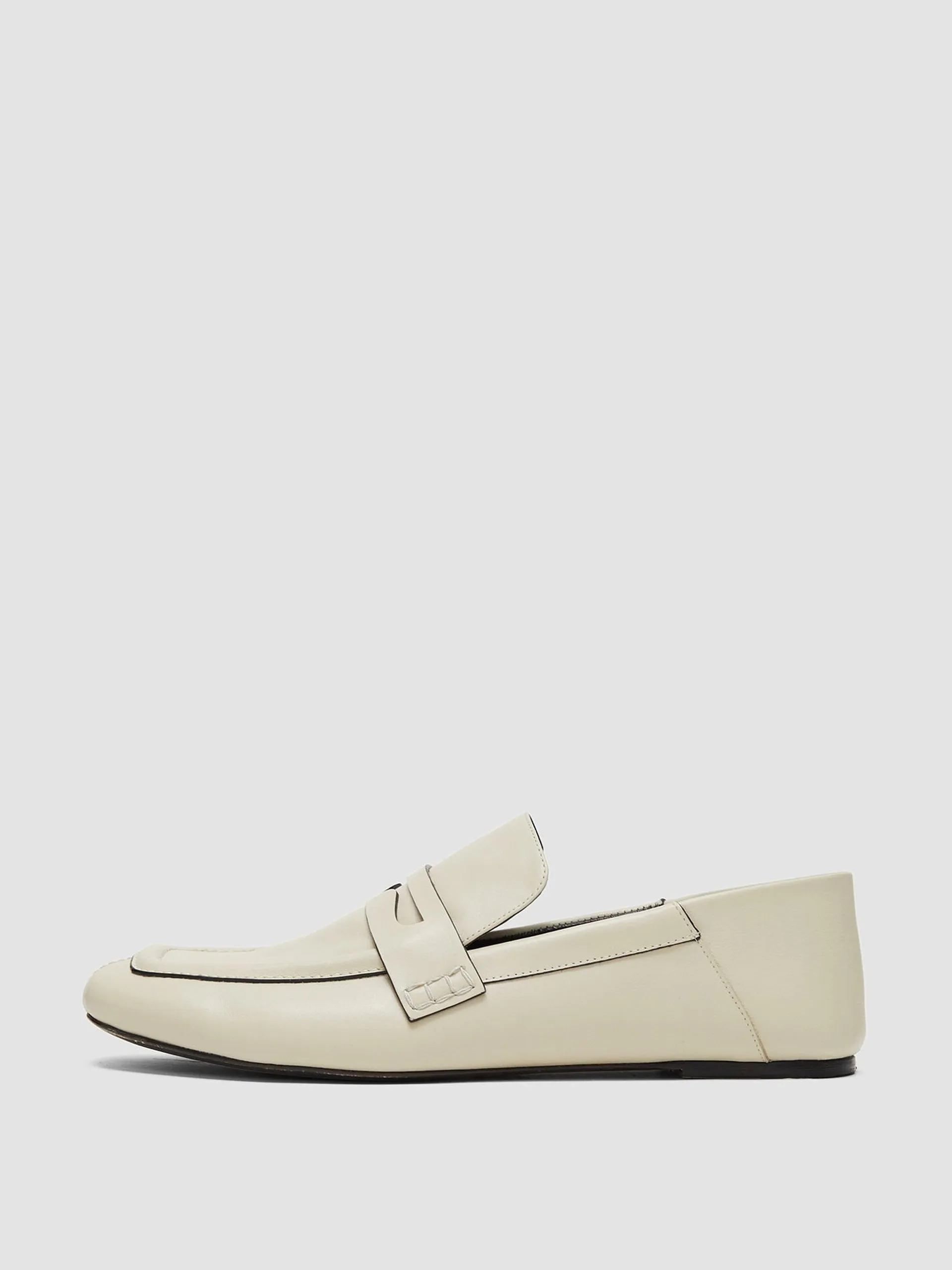 Leather loafers in Parchment