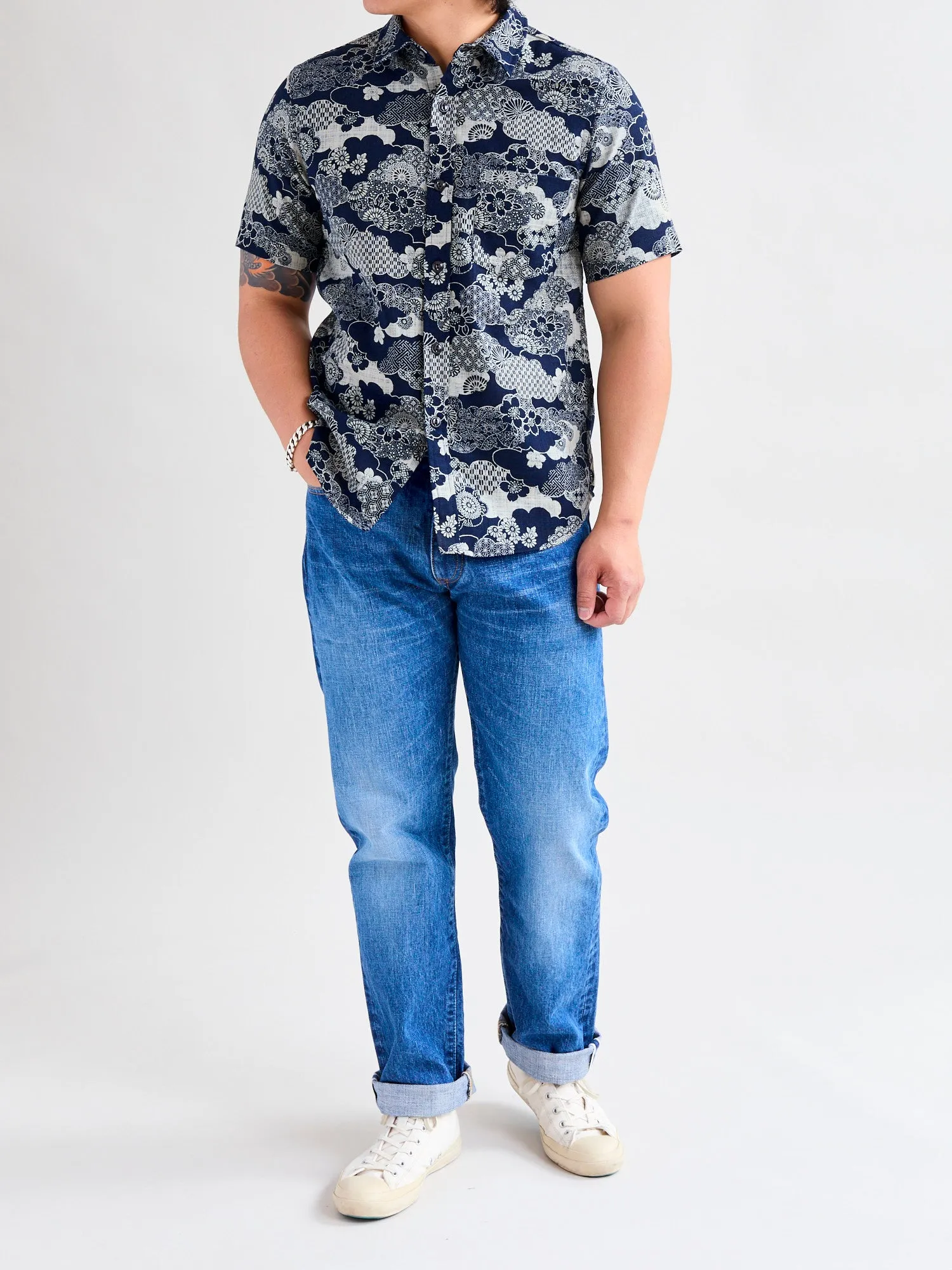 "Floral Cloud" Oxford Shirt in Navy