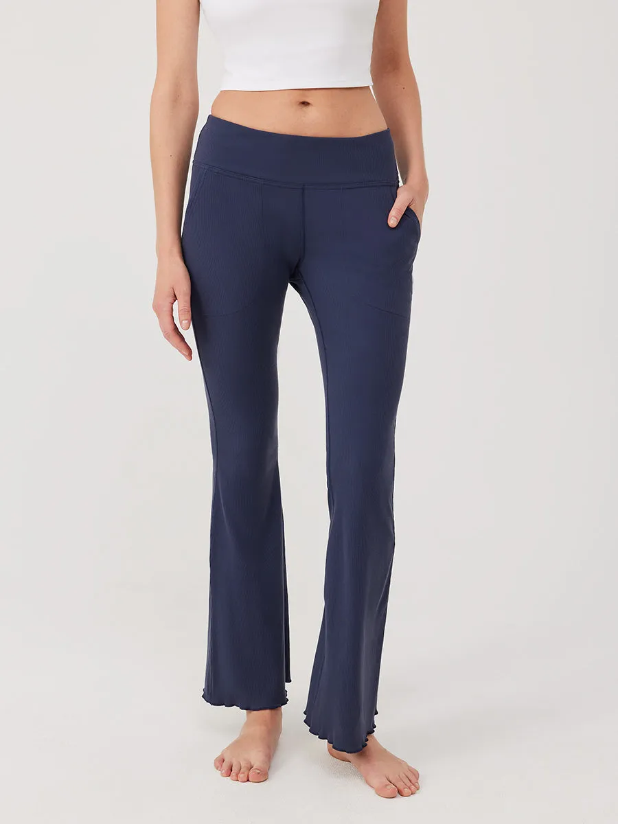 SuperForm™ Rib Flare Pant