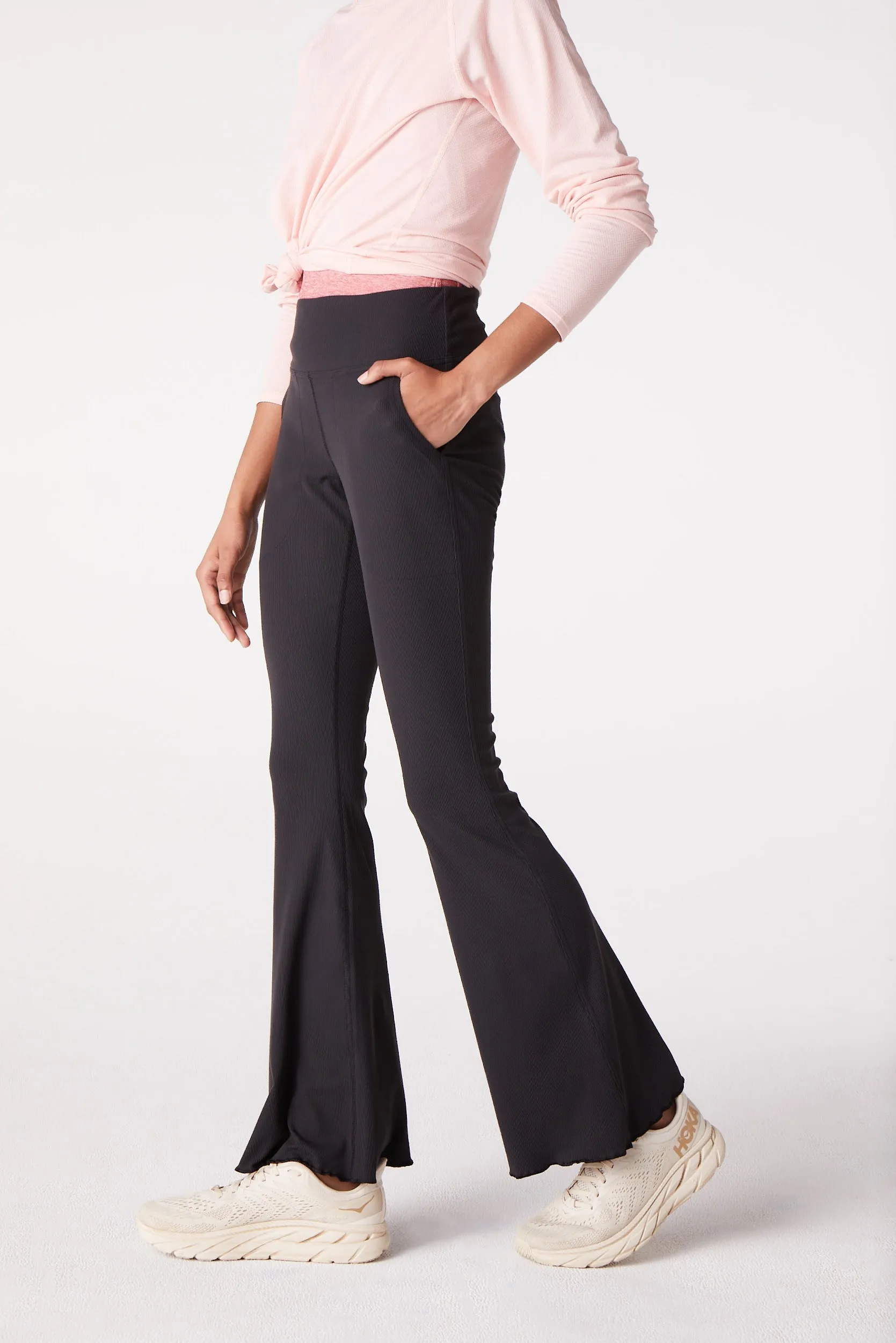 SuperForm™ Rib Flare Pant